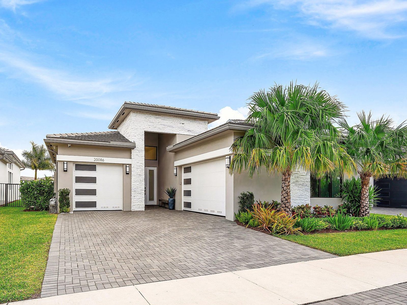 20086 Hirono Lane in Lotus Palm, Boca Raton, sold at roughly $773 per square foot, the highest per-foot result in the community's documented record