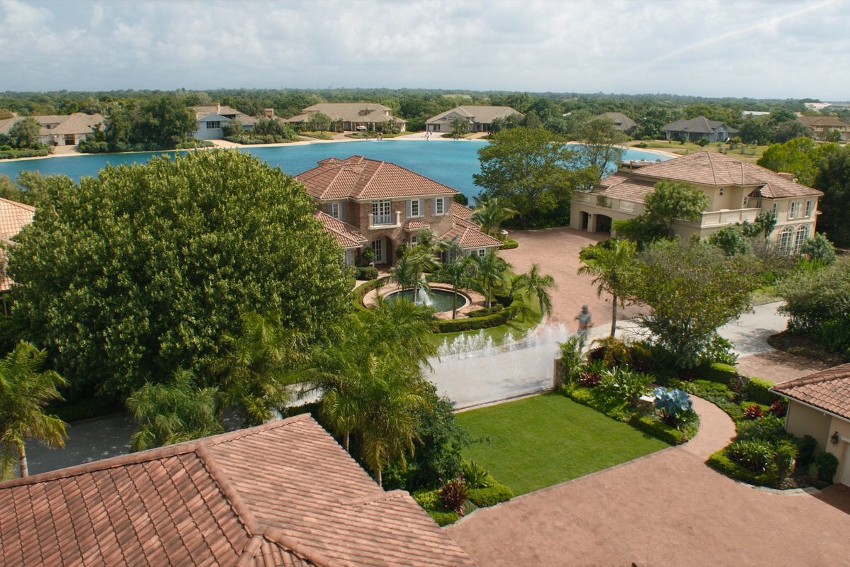 Luxury homes around a lake in Parkland, Florida